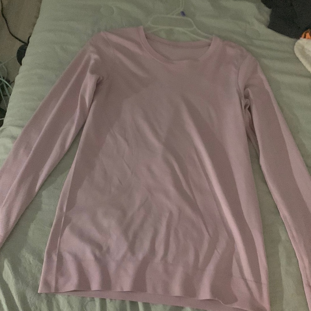 Good condition Swiftly tech long sleeve 2.0 *Race. Size 6